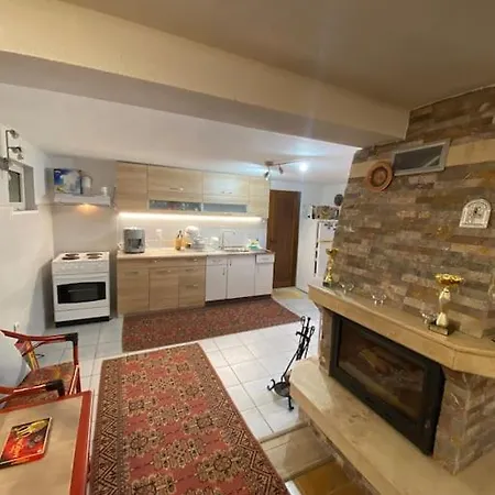 за гости “попина лъка” Vikhren