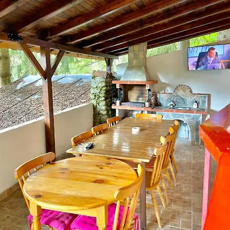 за гости “попина лъка” Villa