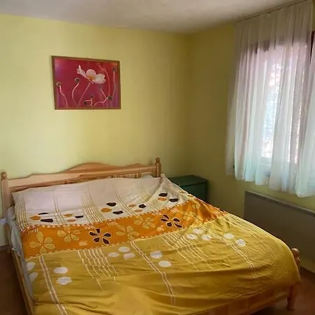 Βίλα за гости “попина лъка” *