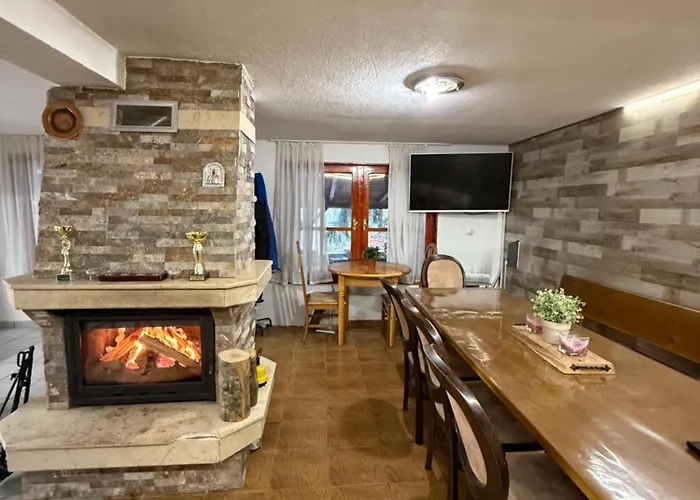 за гости “попина лъка” וילה Vikhren